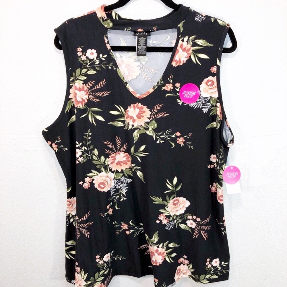 Justify Floral Tank Top with Neckline Cutout Sz 1X
